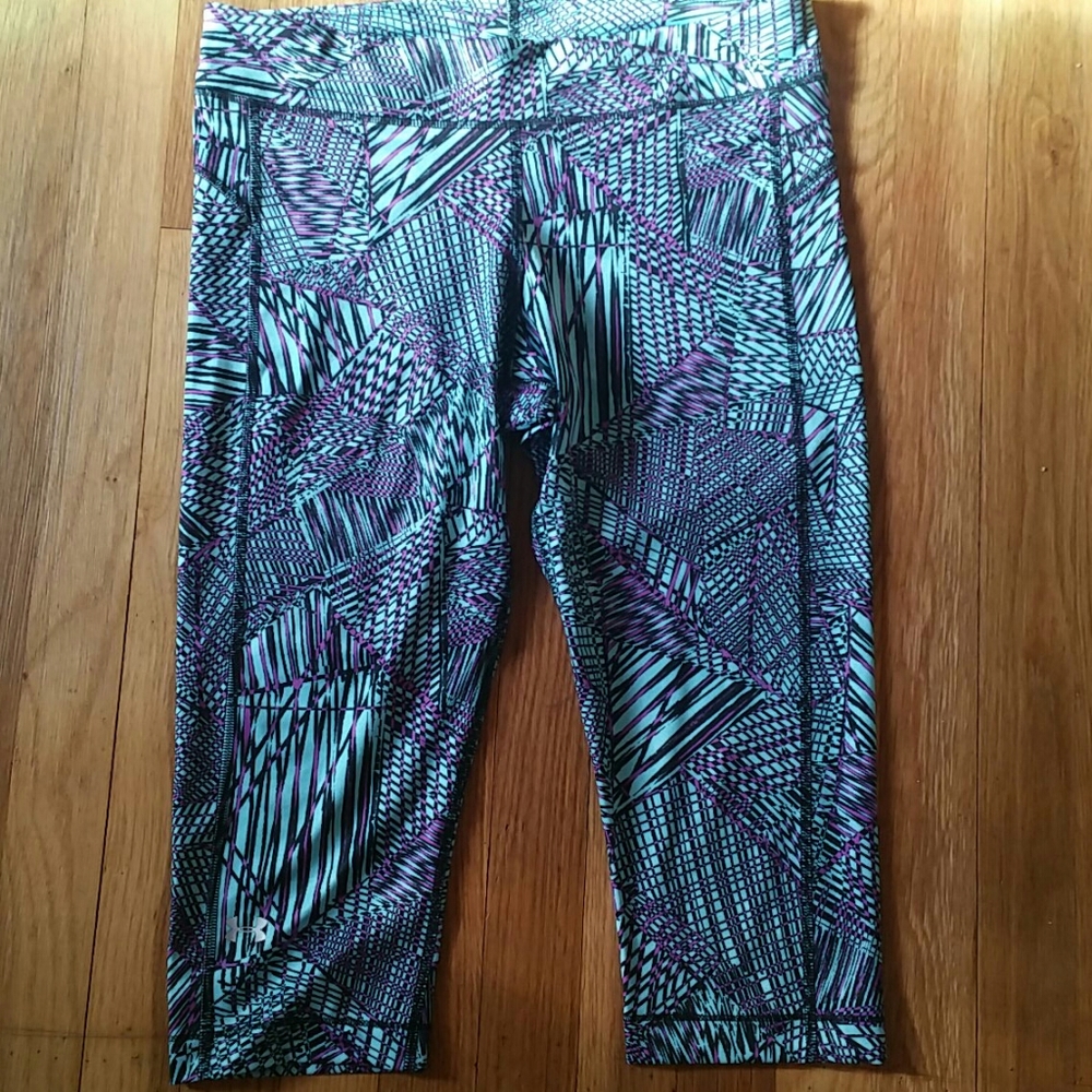 Under Armour Heat Gear Capri Athletic Pants Large